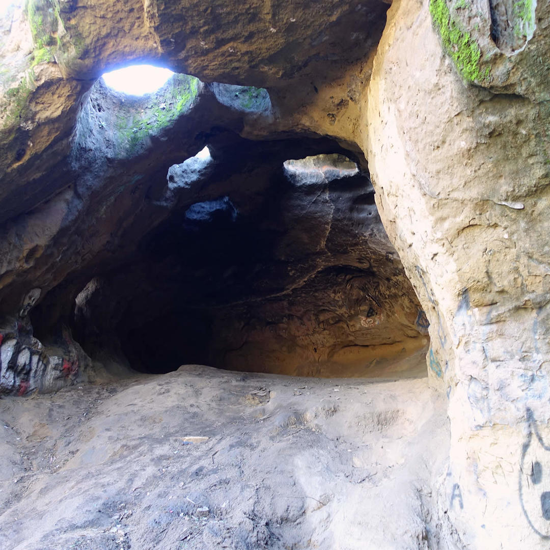 Vanalden Cave